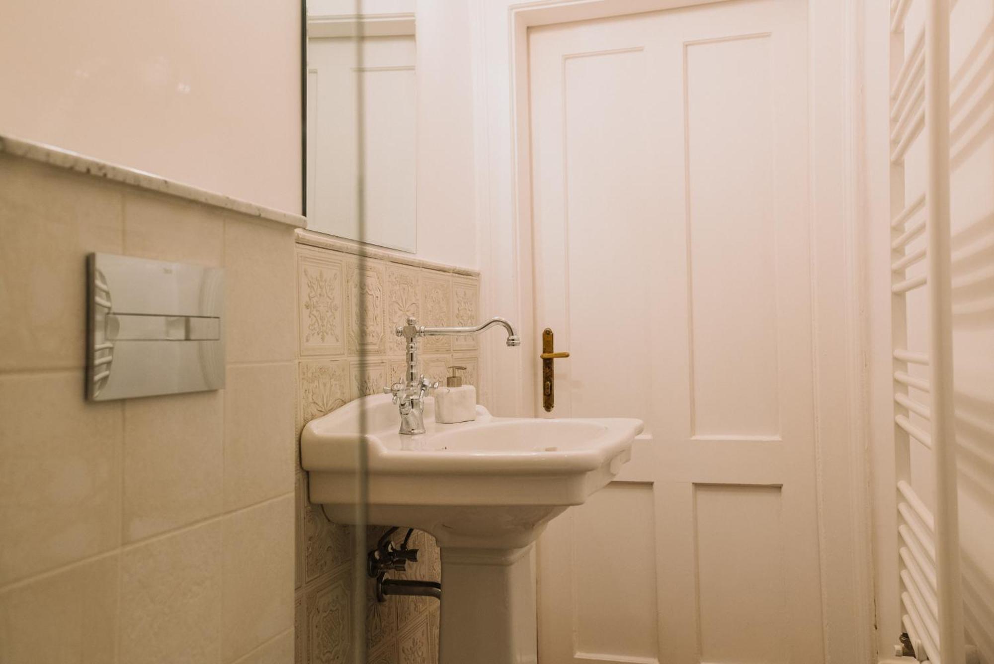 Old Town Central Apartment كلوج-نابوكا المظهر الخارجي الصورة