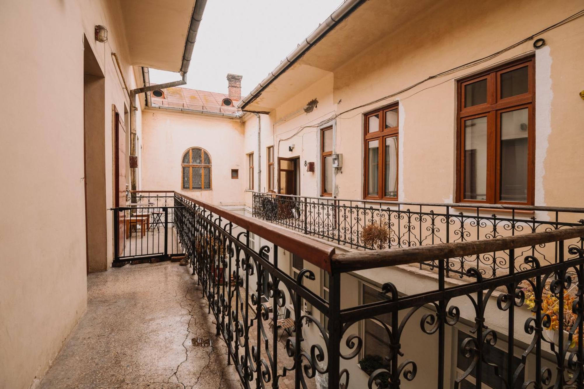 Old Town Central Apartment كلوج-نابوكا المظهر الخارجي الصورة