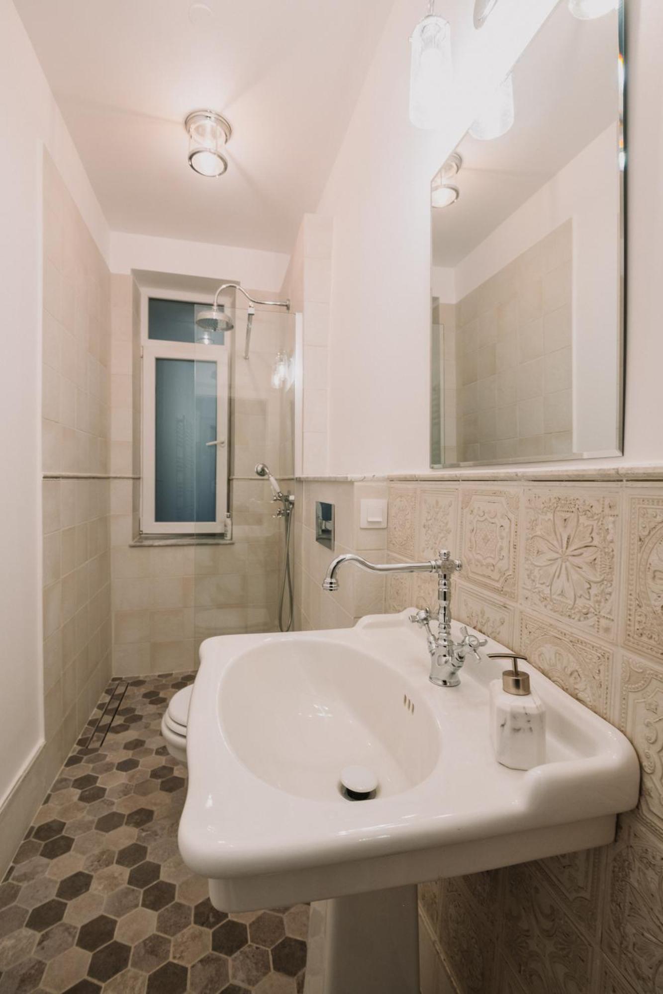 Old Town Central Apartment كلوج-نابوكا المظهر الخارجي الصورة