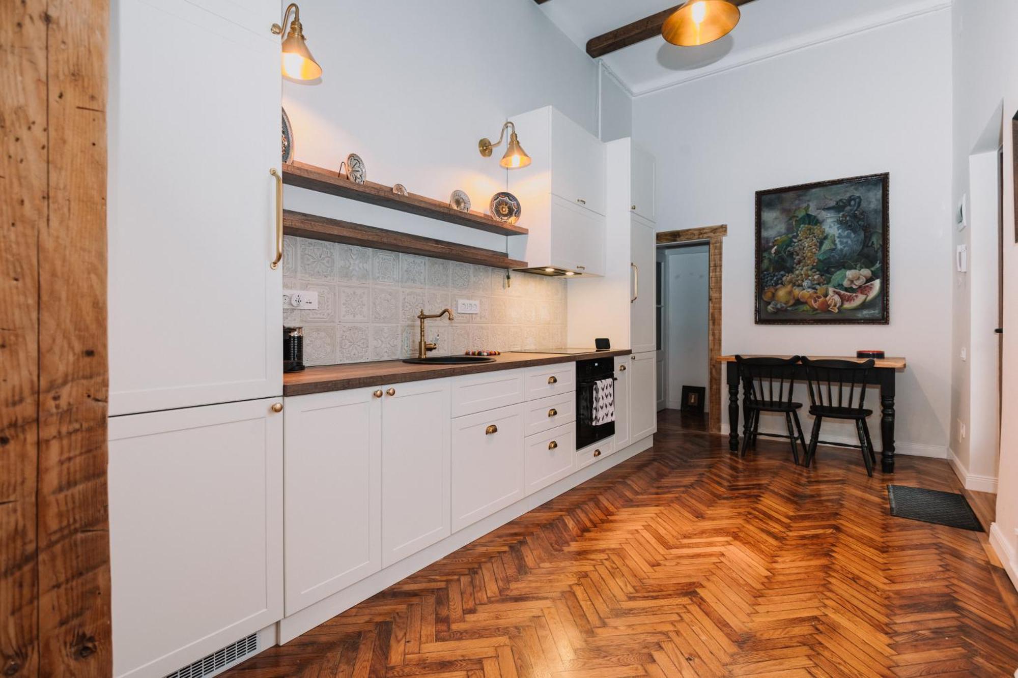 Old Town Central Apartment كلوج-نابوكا المظهر الخارجي الصورة